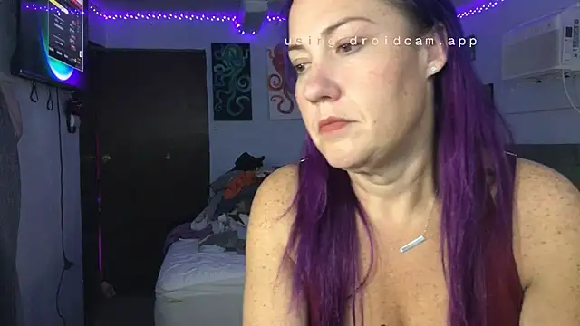 kristallic online show from December 2025 12:01:01 PM