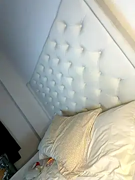 Snapshot of isabella-montes chatting on November 2025 01:53:01 AM isabella-montes online show from November 2025 01:53:01 AM