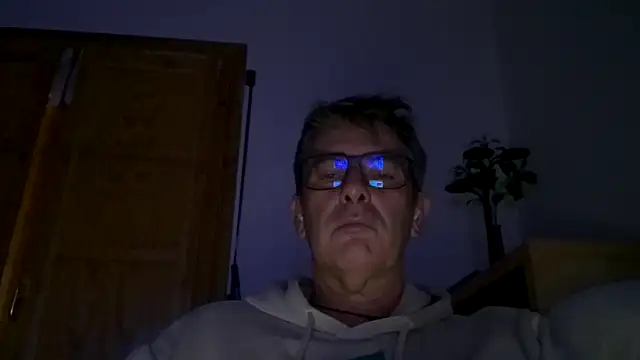 Snapshot of miangelpt chatting on October 2025 09:28:02 PM miangelpt online show from October 2025 09:28:02 PM