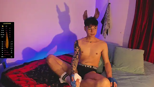 Snapshot of estmonnn chatting on October 2025 11:49:01 PM estmonnn online show from October 2025 11:49:01 PM