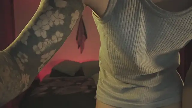 estmonnn online show from December 2025 01:34:01 AM