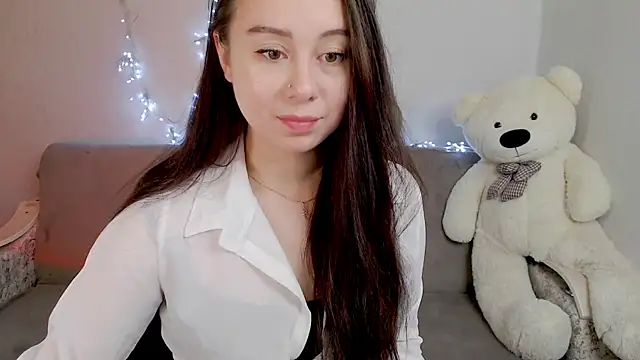 WOWalina online show from October 2025 01:51:02 AM