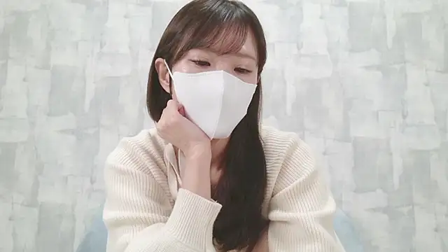 Snapshot of Minami_jjjj chatting on December 2025 01:00:01 AM Minami jjjj online show from December 2025 01:00:01 AM