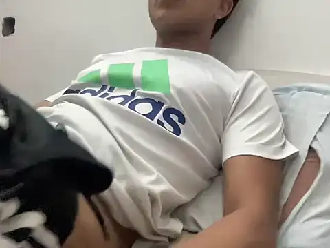 Isamperry69 online show from November 2025 03:47:01 PM