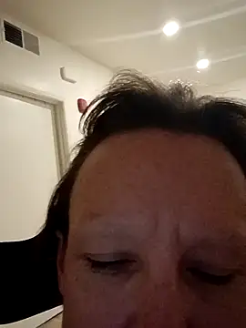 Karebearz1 online show from March 2026 10:59:02 AM