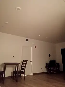 Karebearz1 online show from April 2026 10:05:01 AM