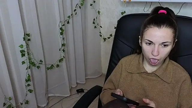 Ulyanix online show from February 2026 05:05:01 AM