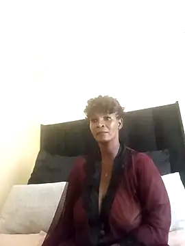 Snapshot of BLACKMALF chatting on October 2025 01:02:02 PM BLACKMALF online show from October 2025 01:02:02 PM