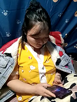 julybe online show from November 2025 02:07:01 PM