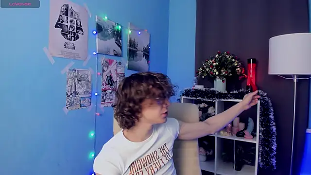 LeoBensyten online show from November 2025 04:07:02 PM