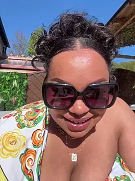 Snapshot of kennedylorel chatting on April 2026 03:35:01 PM kennedylorel online show from April 2026 03:35:01 PM