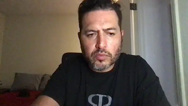 Snapshot of ezrah23 chatting on November 2025 06:40:01 PM ezrah23 online show from November 2025 06:40:01 PM