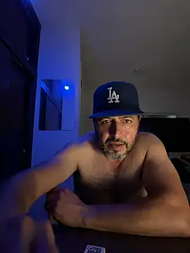 ezrah23 online show from May 2026 06:41:02 AM