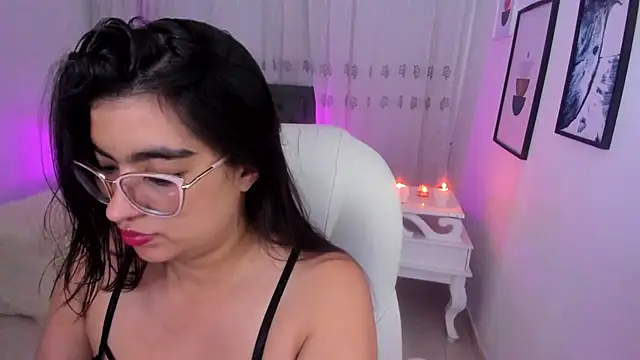 Luna Jonnes1 online show from January 2026 11:15:02 AM