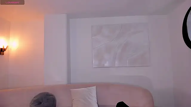 Snapshot of LaurentRosse1 chatting on April 2026 08:15:02 PM LaurentRosse1 online show from April 2026 08:15:02 PM