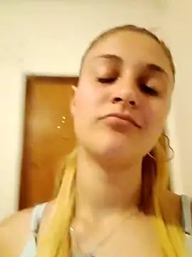 Snapshot of larubia_arg chatting on November 2025 10:37:01 PM larubia arg online show from November 2025 10:37:01 PM