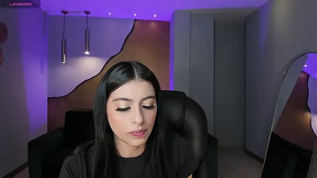 Snapshot of BellaConnorX chatting on March 2026 04:06:01 AM BellaConnorX online show from March 2026 04:06:01 AM