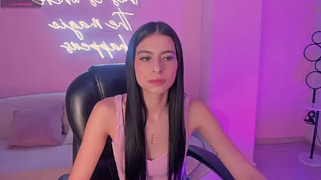 Snapshot of BellaConnorX chatting on March 2026 05:33:02 AM BellaConnorX online show from March 2026 05:33:02 AM