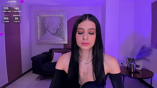 Snapshot of BellaConnorX chatting on April 2026 11:13:02 PM BellaConnorX online show from April 2026 11:13:02 PM