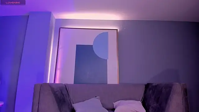 Snapshot of BellaConnorX chatting on April 2026 05:10:01 AM BellaConnorX online show from April 2026 05:10:01 AM