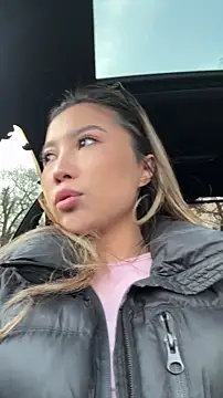 limkiss online show from November 2025 10:15:01 AM