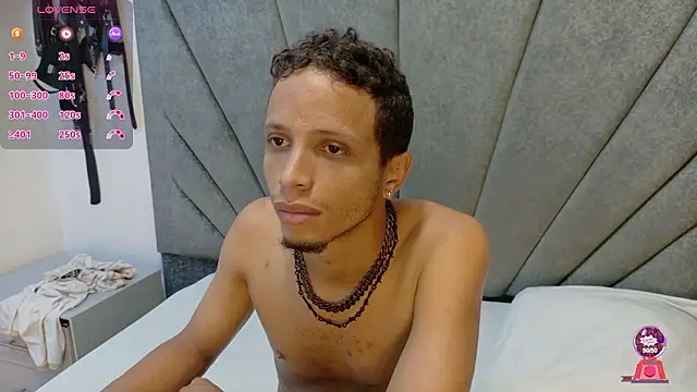 Snapshot of DamianandEva chatting on March 2026 01:28:01 PM DamianandEva online show from March 2026 01:28:01 PM