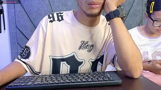 Snapshot of DamianandEva chatting on March 2026 12:38:02 PM DamianandEva online show from March 2026 12:38:02 PM