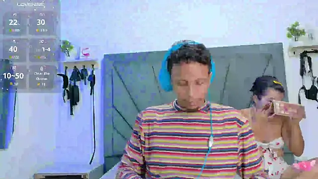 Snapshot of DamianandEva chatting on April 2026 12:51:02 PM DamianandEva online show from April 2026 12:51:02 PM