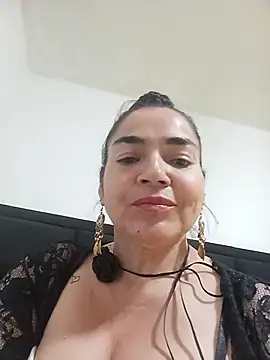 MaryRoze  online show from December 2025 10:49:01 PM