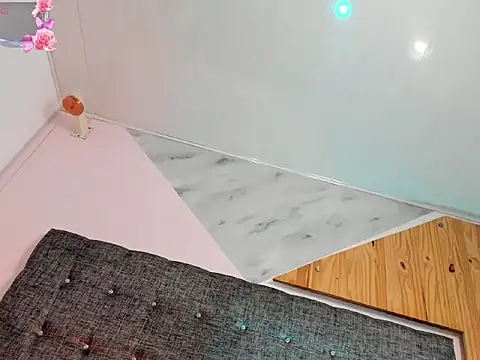  tinyrose  online show from December 2025 07:34:02 PM