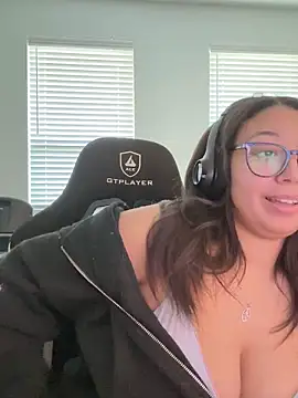 Snapshot of minha_baby chatting on March 2026 02:55:01 PM minha baby online show from March 2026 02:55:01 PM