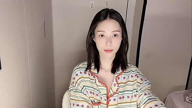 yuyu-33 online show from December 2025 02:47:01 PM