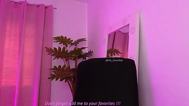 Snapshot of BabyLauritaa chatting on April 2026 06:02:01 PM BabyLauritaa online show from April 2026 06:02:01 PM