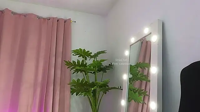 Snapshot of BabyLauritaa chatting on April 2026 10:07:02 PM BabyLauritaa online show from April 2026 10:07:02 PM