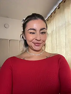 Elina Hills online show from January 2026 07:11:01 PM