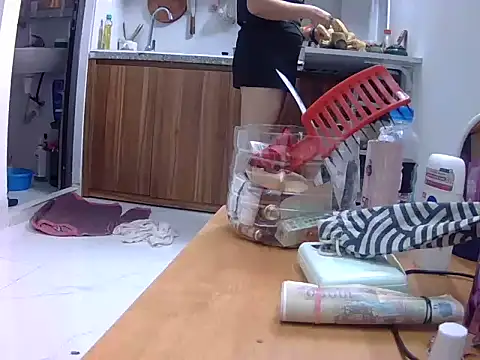 Snapshot of Drizzle-Rian chatting on November 2025 03:28:01 AM Drizzle-Rian online show from November 2025 03:28:01 AM