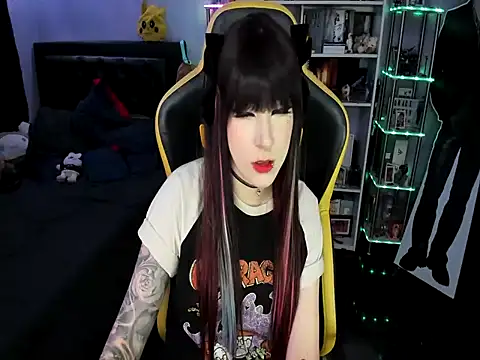 Snapshot of Yummy_dark chatting on April 2026 03:59:01 AM Yummy dark online show from April 2026 03:59:01 AM