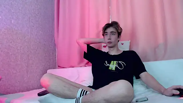 Snapshot of Harvey_foster chatting on November 2025 07:00:02 AM Harvey foster online show from November 2025 07:00:02 AM