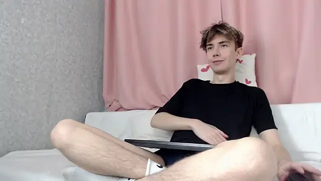 Snapshot of Harvey_foster chatting on December 2025 11:16:02 AM Harvey foster online show from December 2025 11:16:02 AM