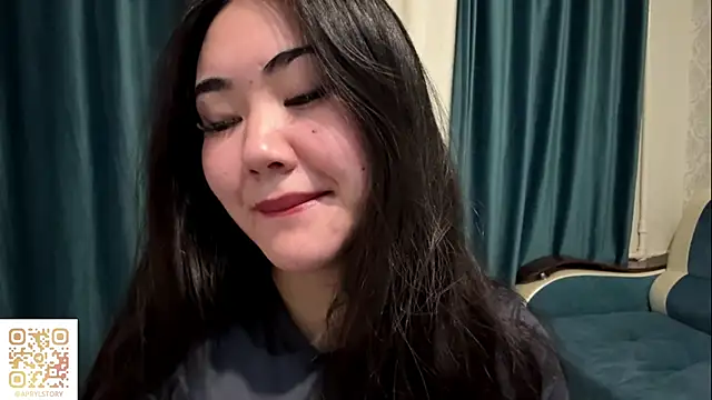 APRYLSUN online show from November 2025 12:09:02 PM