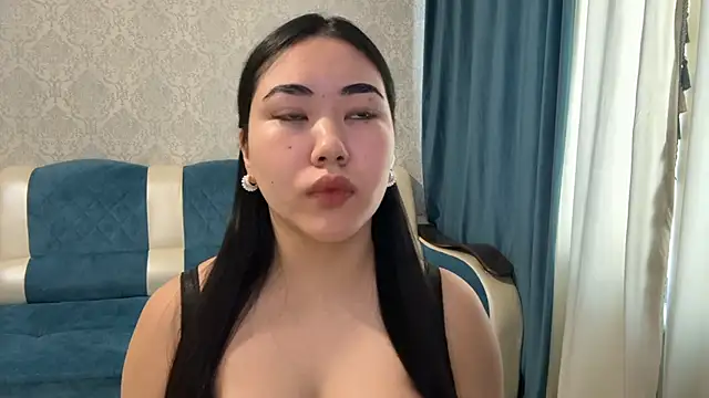 APRYLSUN online show from December 2025 10:11:02 AM