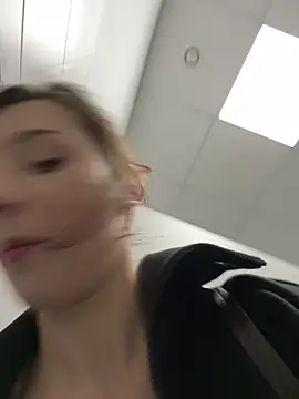 Snapshot of LilluKatten chatting on February 2026 11:40:02 AM LilluKatten online show from February 2026 11:40:02 AM