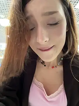 Snapshot of LilluKatten chatting on February 2026 10:27:01 AM LilluKatten online show from February 2026 10:27:01 AM