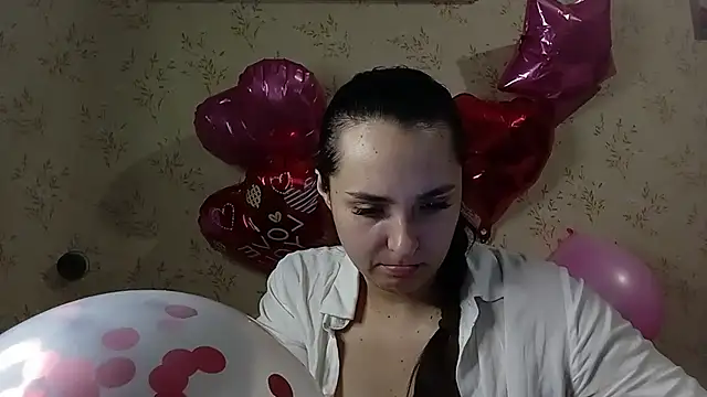Snapshot of VoulezVous_Angel chatting on February 2026 04:19:02 AM VoulezVous Angel online show from February 2026 04:19:02 AM