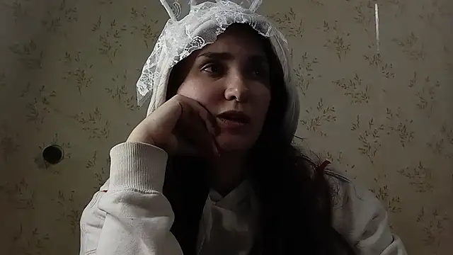Snapshot of VoulezVous_Angel chatting on April 2026 06:02:01 PM VoulezVous Angel online show from April 2026 06:02:01 PM