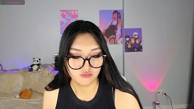 Yunamini online show from December 2025 01:50:02 PM