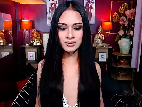 Snapshot of Plastique_PATRICIA chatting on March 2026 02:18:01 AM Plastique PATRICIA online show from March 2026 02:18:01 AM