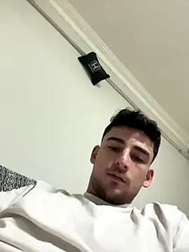 yasinesra757  online show from January 2026 10:13:02 PM