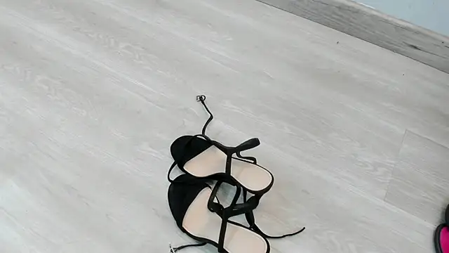 scarlett leblanc  online show from April 2026 12:46:02 PM