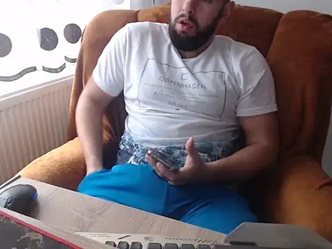 strongcoffee10 online show from November 2025 07:20:01 AM